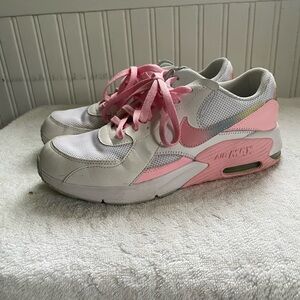 Pink Nike Air Max Women’s size 8